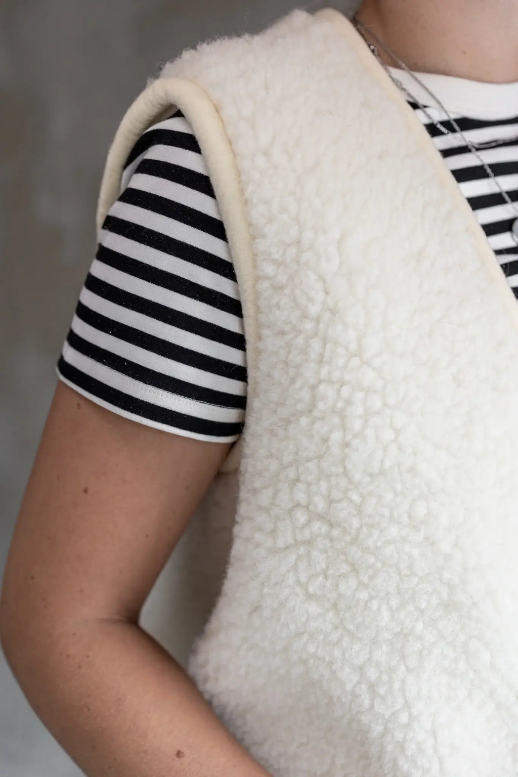Taru 100% Pure Wool Bodywarmer Vest | 3 Styles | 6 Sizes: Camel / M