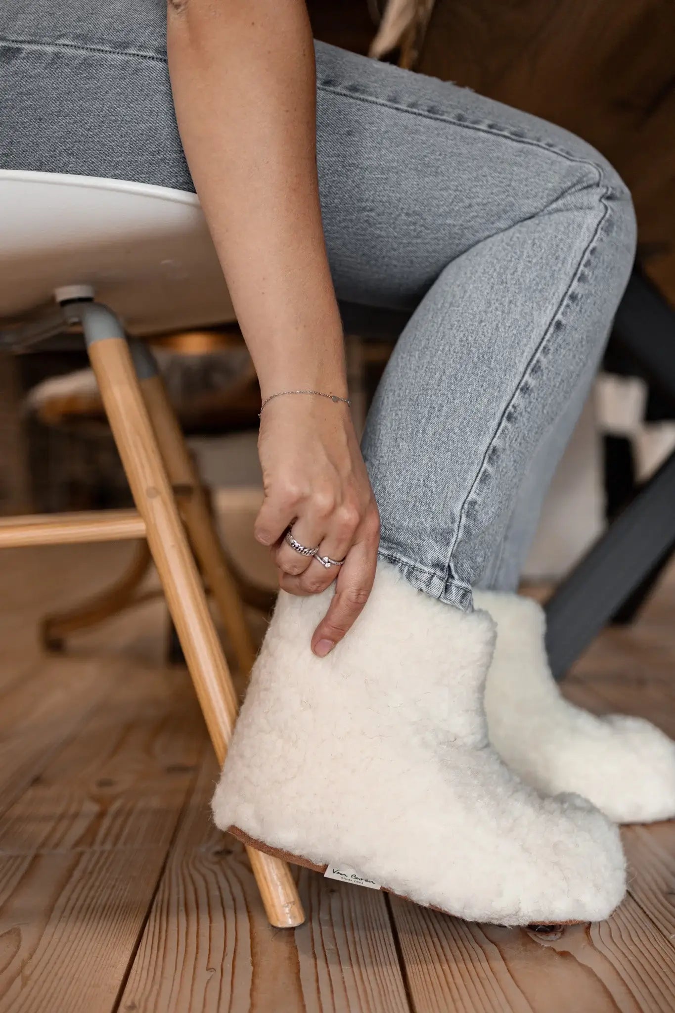 Sami Wool Slipper | Natural & Breathable | 3 Styles | 35-46: Beige / 39/40