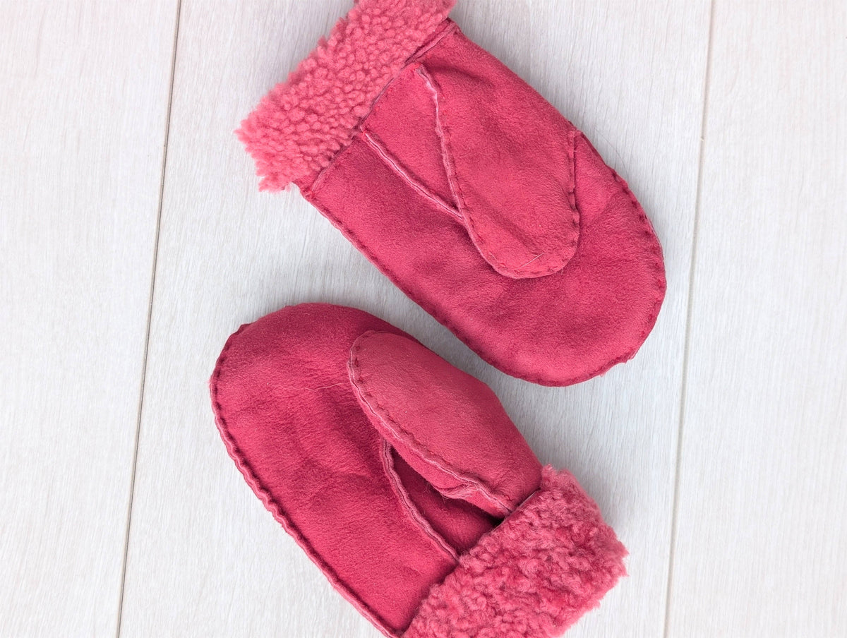 CSM Childrens Sheepskin Mittens: Chocolate