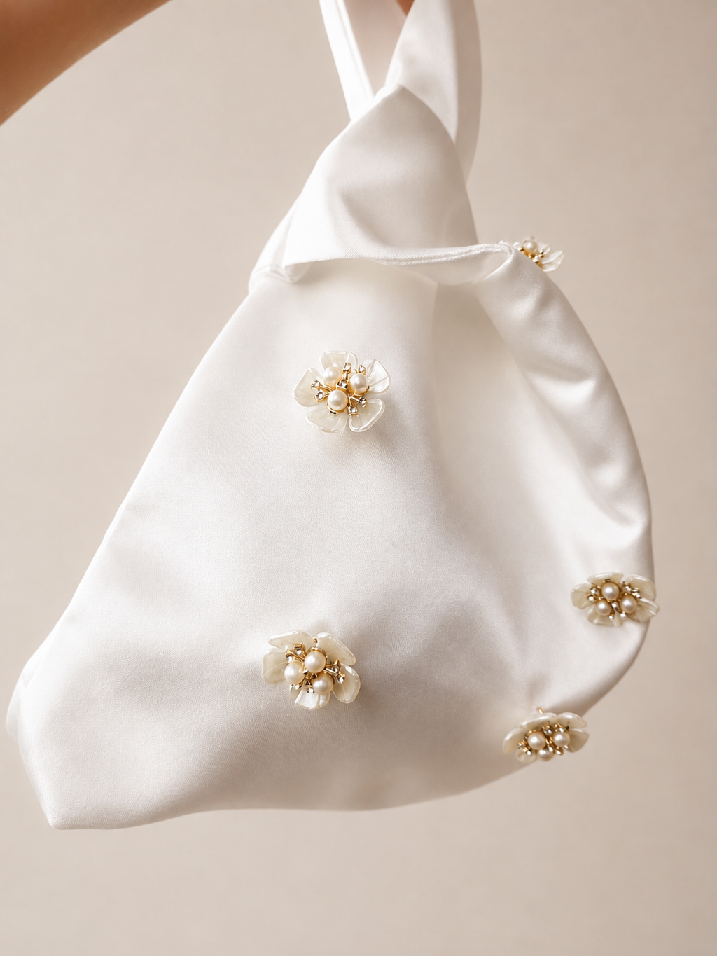Japanese knot bridal bag with a flower detail