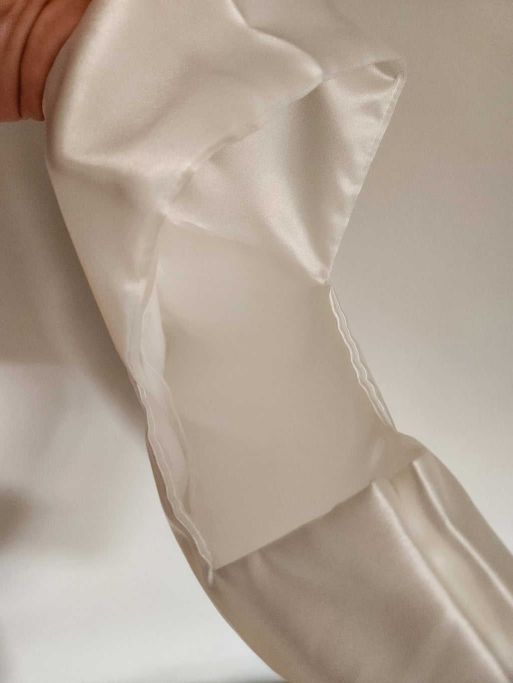 Japanese knot white satin bridal bag